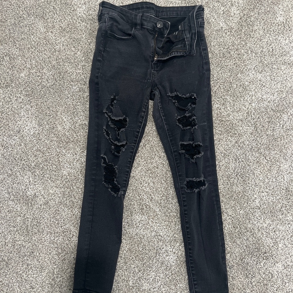 American Eagle distressed jeans